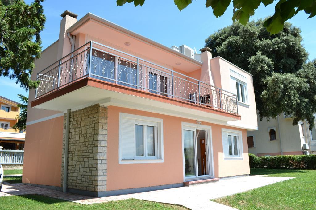 Apartments Lungomare Умаг Екстер'єр фото