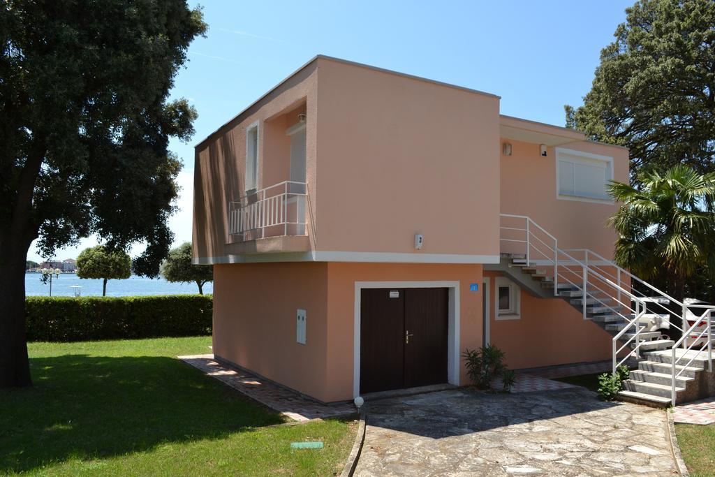Apartments Lungomare Умаг Екстер'єр фото